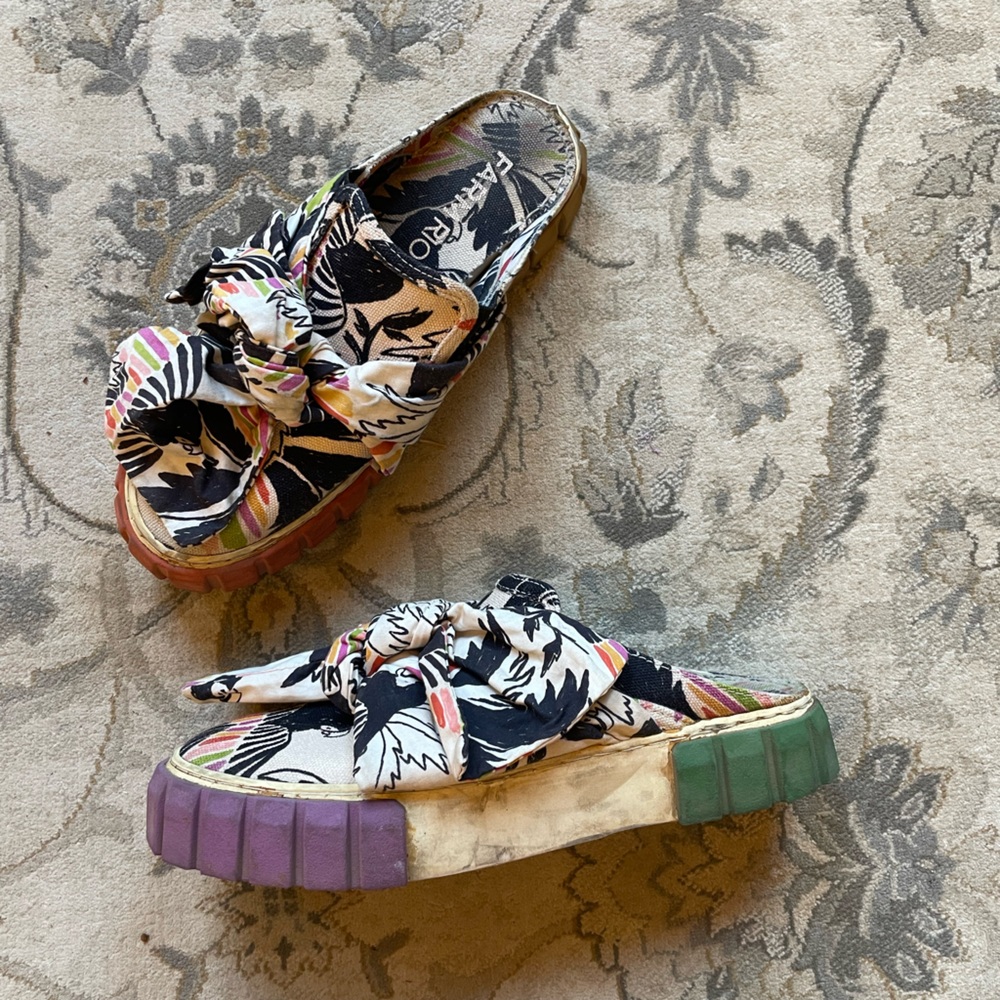 Farm Rio Birds Platform Mule sneaker with bow size 8